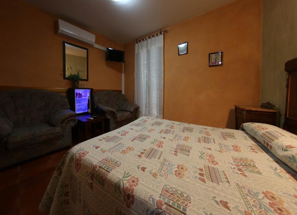 Hotel Rural Ocell Francoli Espluga de Francolí Zewnętrze zdjęcie